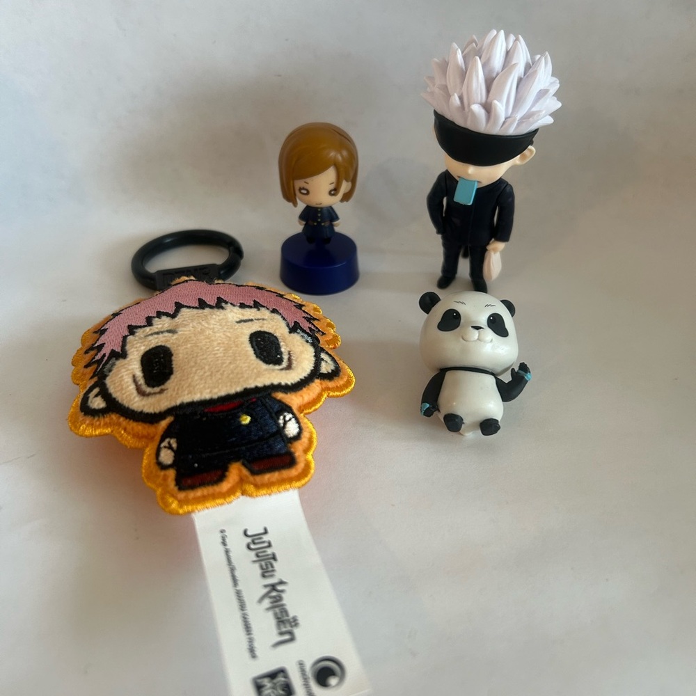Jujutsu Kaisen anime figure lot keychain yuji itadori satoru gojo nobara kugisak